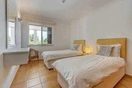 Sol Fantastico 3 Quartos Piscina アパート *